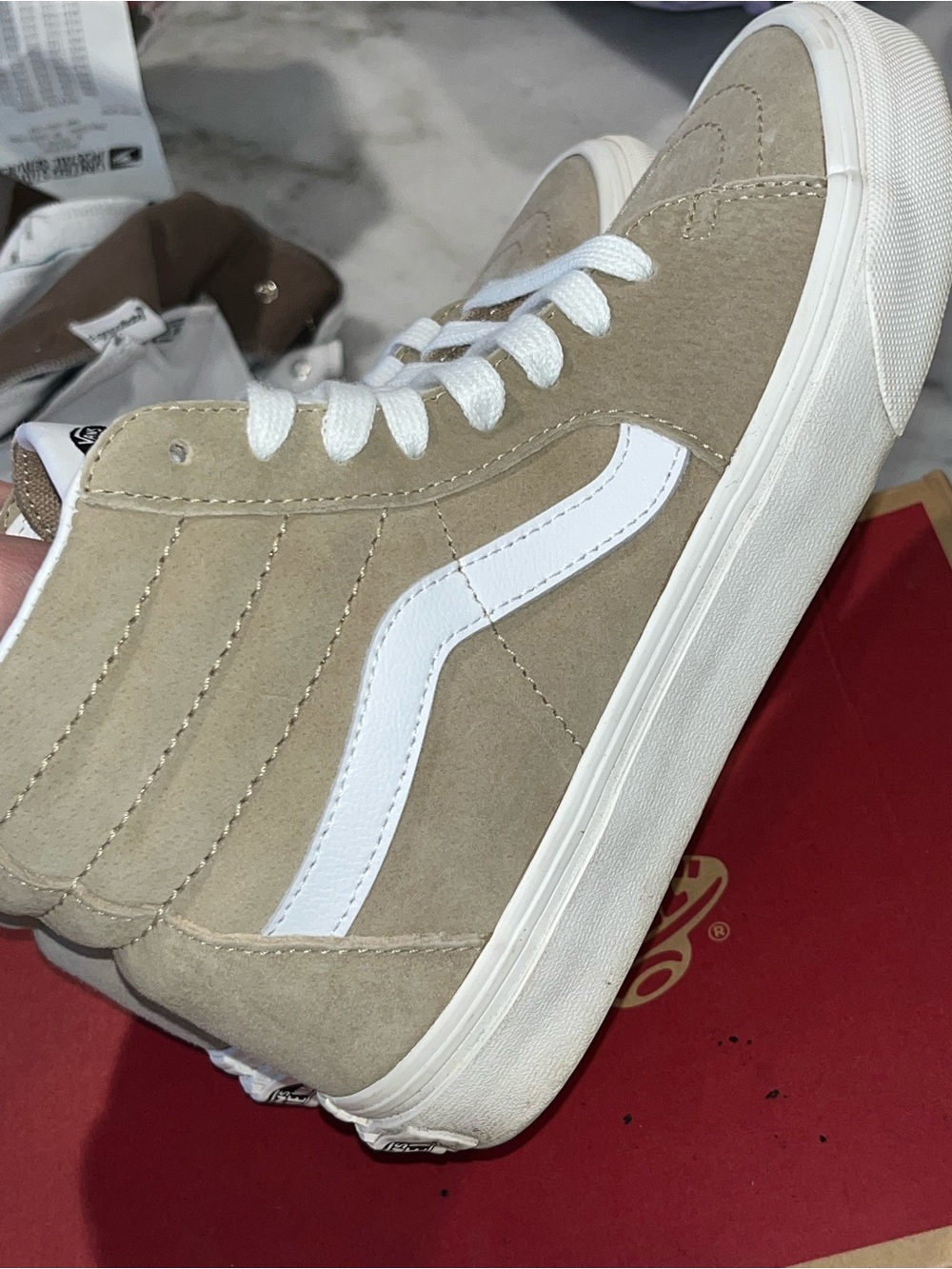 Vans Sk8-Hi Pig Suede Hi Tops Tan Beige Cream Women’s 7